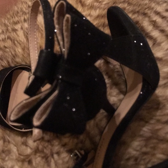 Classy black bow high heels - Picture 6 of 8